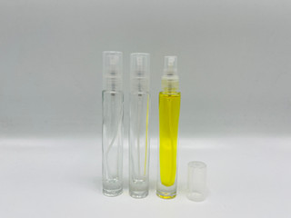 شیشه عطر 10 میل پیچی تامپو مدل درب پلاستیکی کد 113