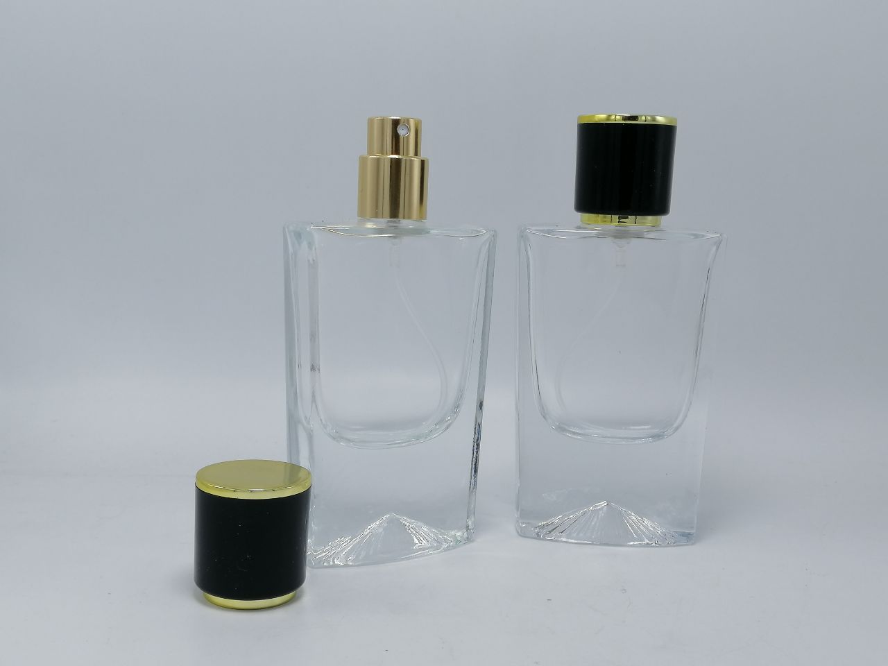شیشه عطر 30 میل پیچی کد 369