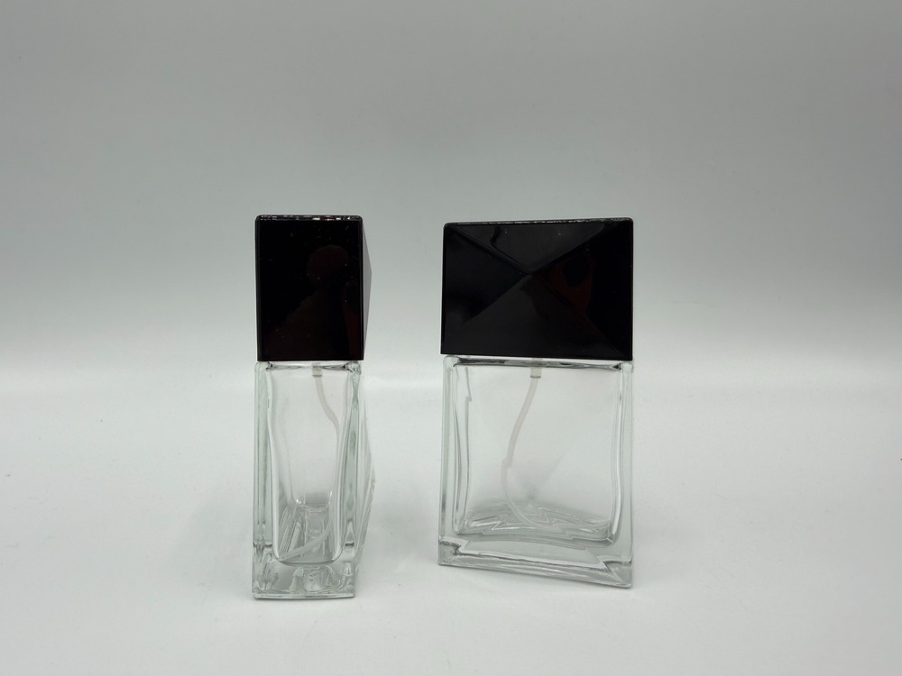 شیشه عطر 35 میل پیچی مربعی کد 527