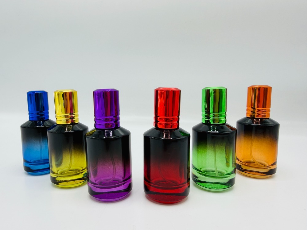 شیشه عطر 20 میل پیچی طرح ساواج کد 041